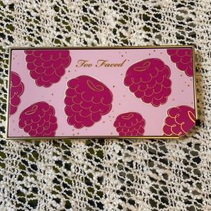 Too Faced Razzel Dazzel Berry Eyeshadow Palette
